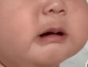 DƬ